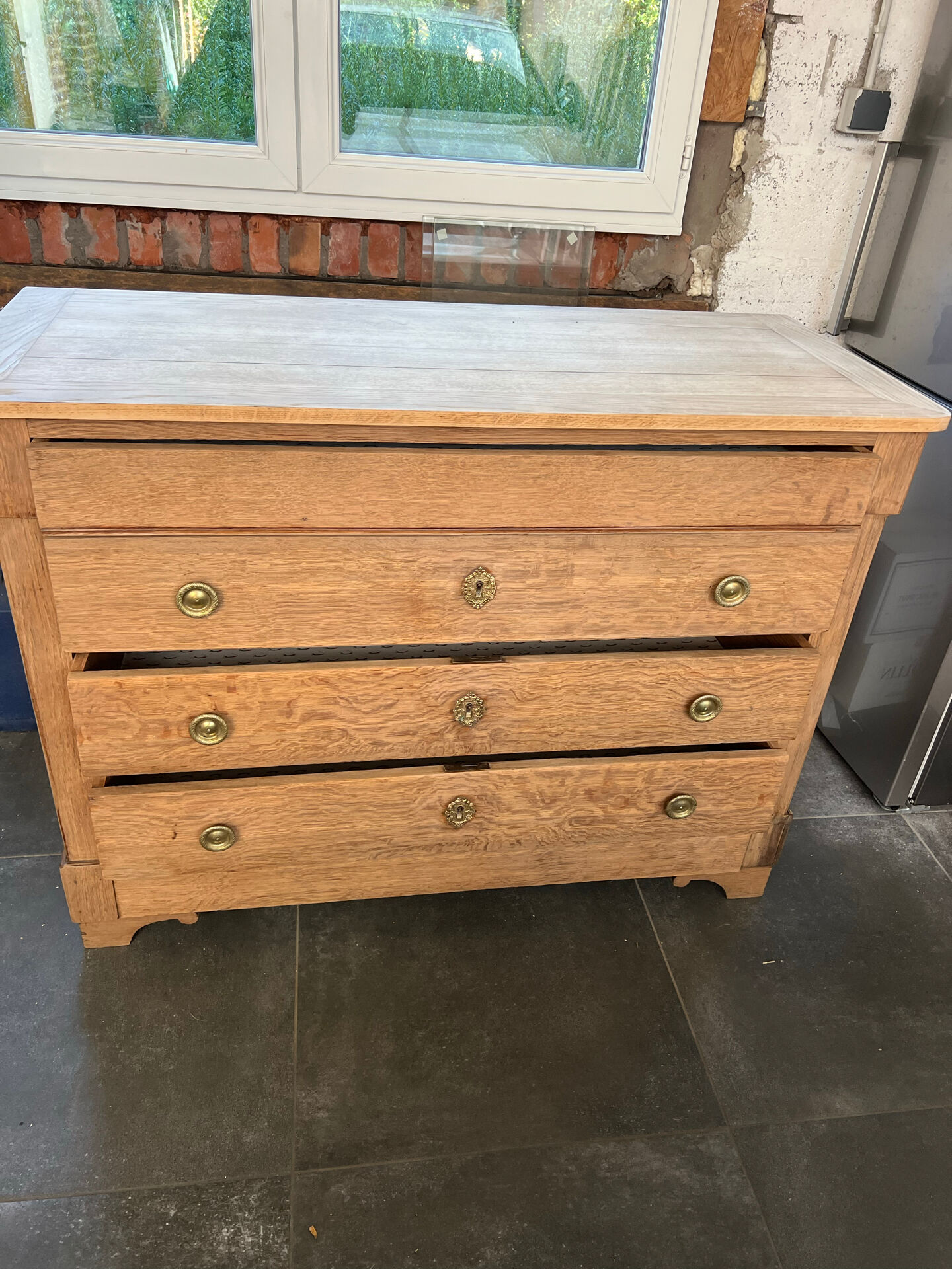 Old sanded oak chest of drawers