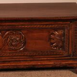 Italian Renaissance walnut chest - circa 1600