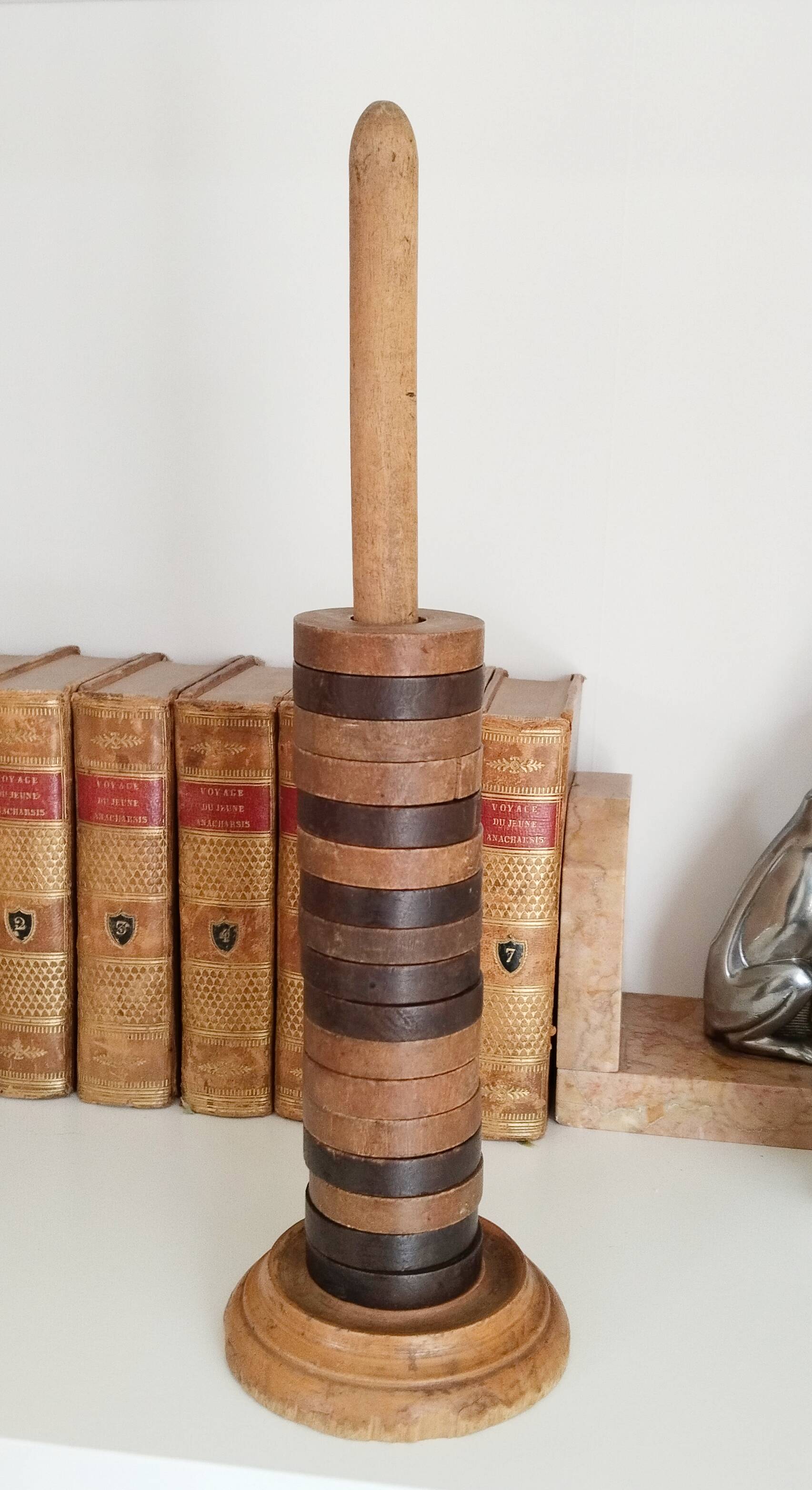 Bezette game, old, handcrafted, Norman game