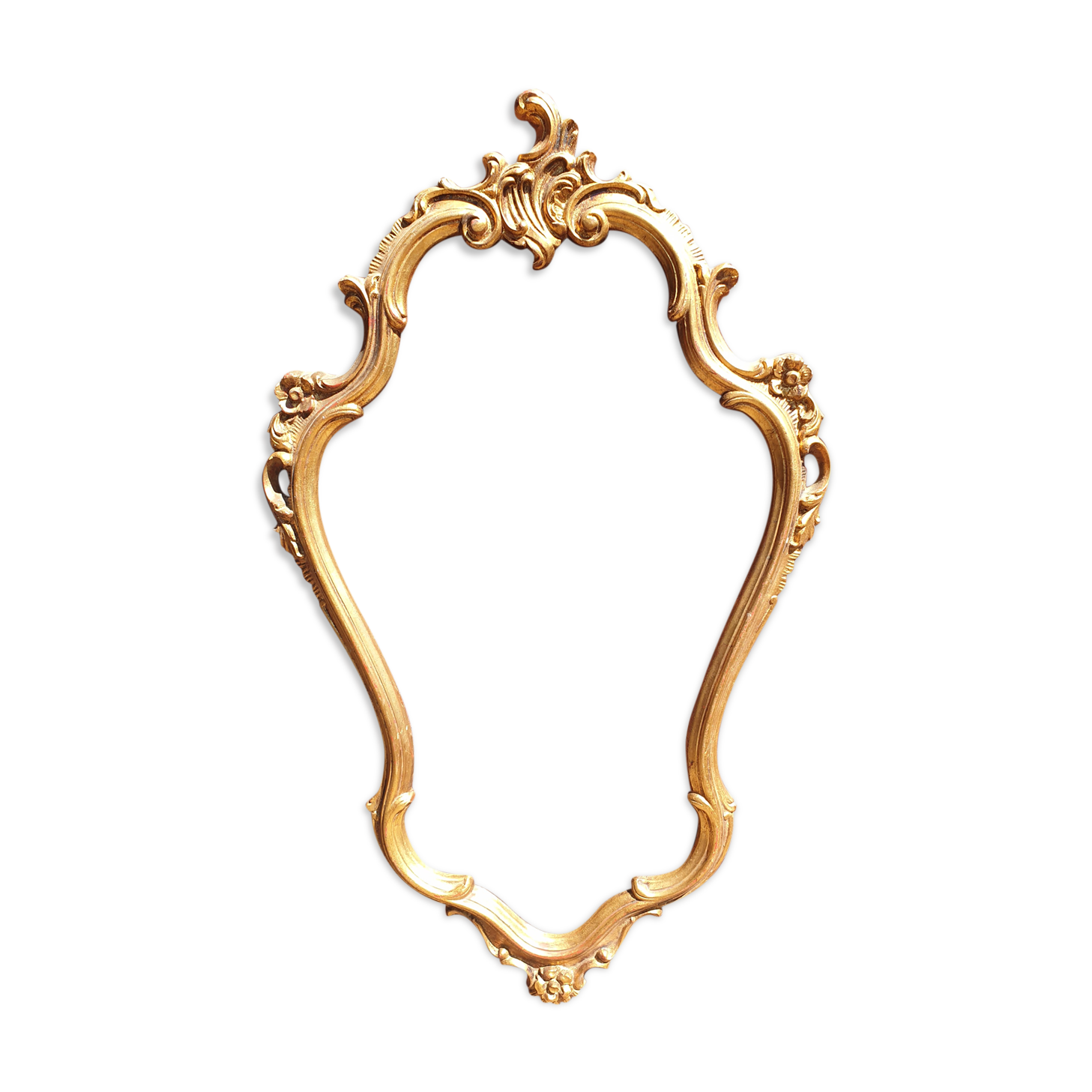 Baroque frame in carved gilded wood