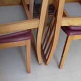 Chaise en bois massif