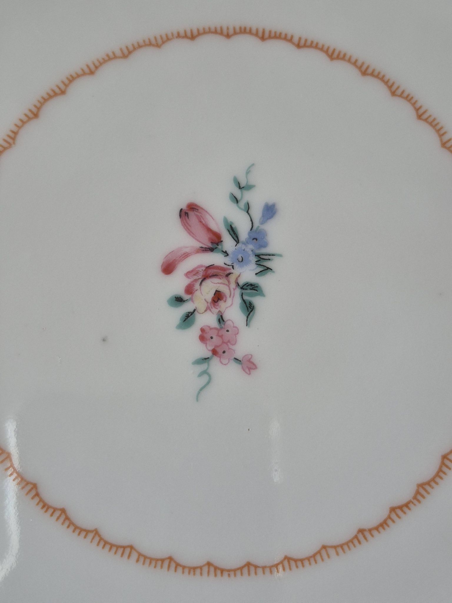 Dish on pedestal, Limoges porcelain, Albert Vignaud manufacture A565