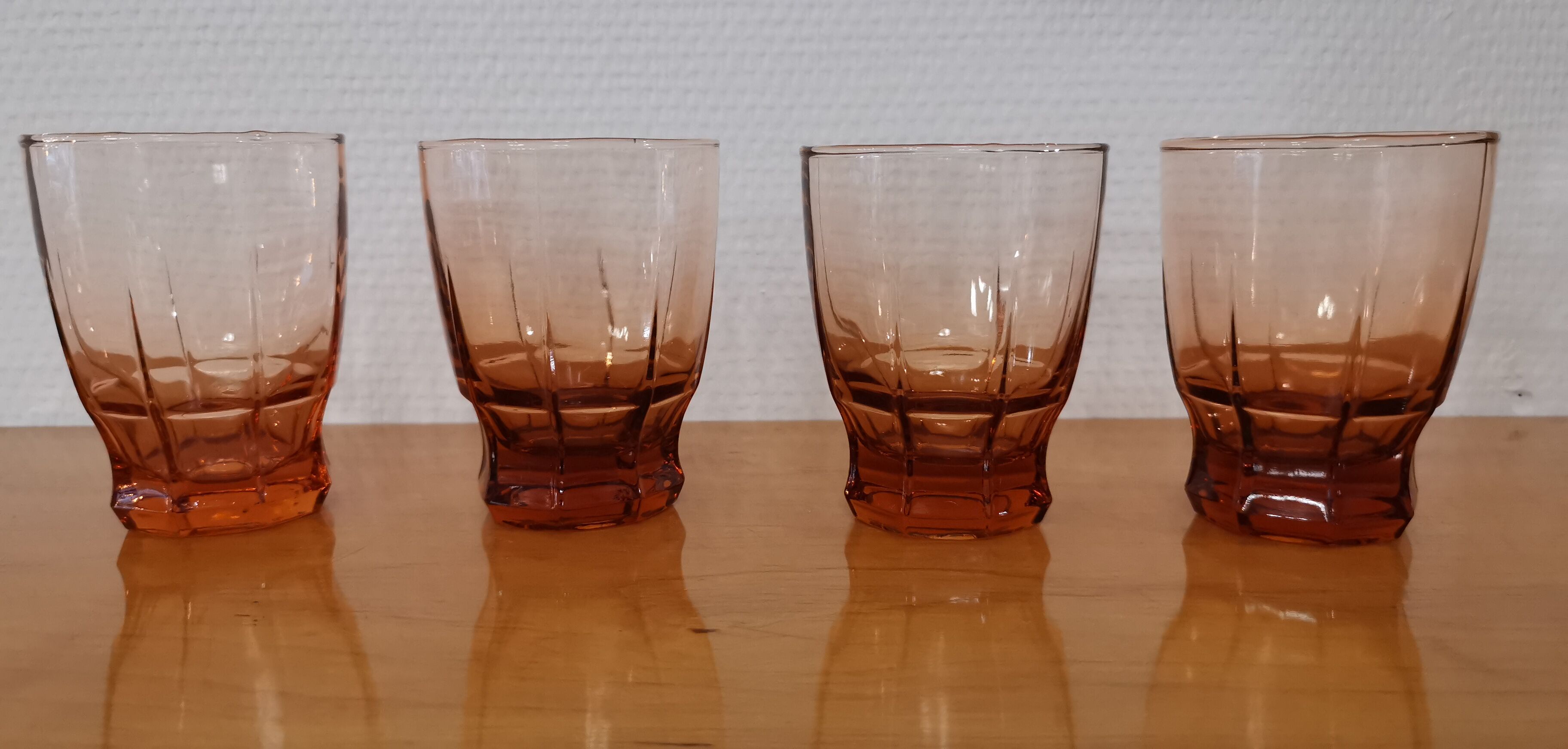 Set of 4 water glasses from the 30s smoked pink