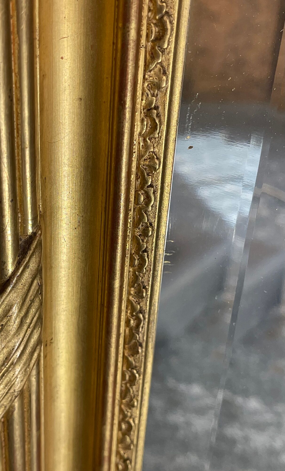 Mirror period XIXth Napoleon III, gilding gold leaf, very good condition