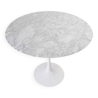 Marble tulip table