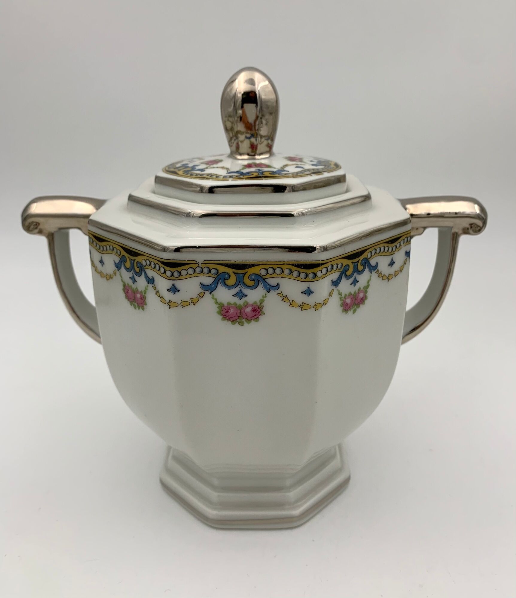Large porcelain coffee service, 33 pieces, signed RAYNAUD - Cie Limoges - 1940s