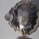 Set of 2 shell-shaped metal bowls