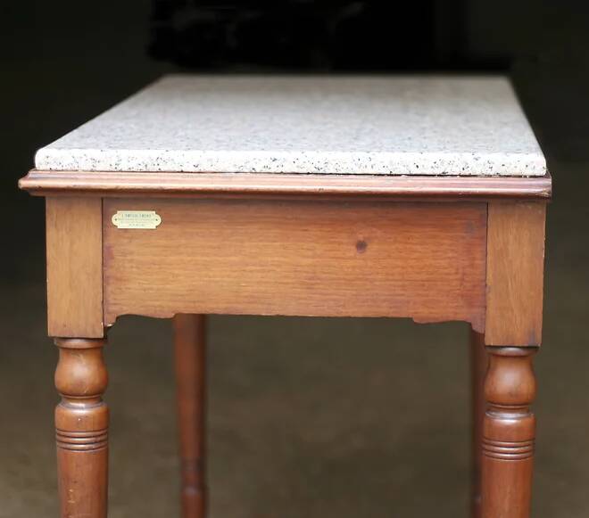 Table, bureau marqué L'ameublement, années 20-30