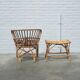 fauteuil et repose-pieds en rotin de l'usine de meubles Jonkers