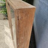 Showcase, furniture to hang