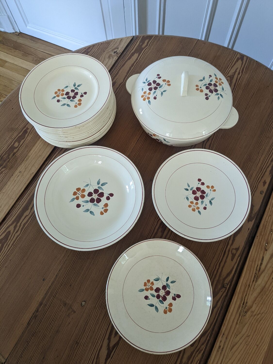 Salins table service