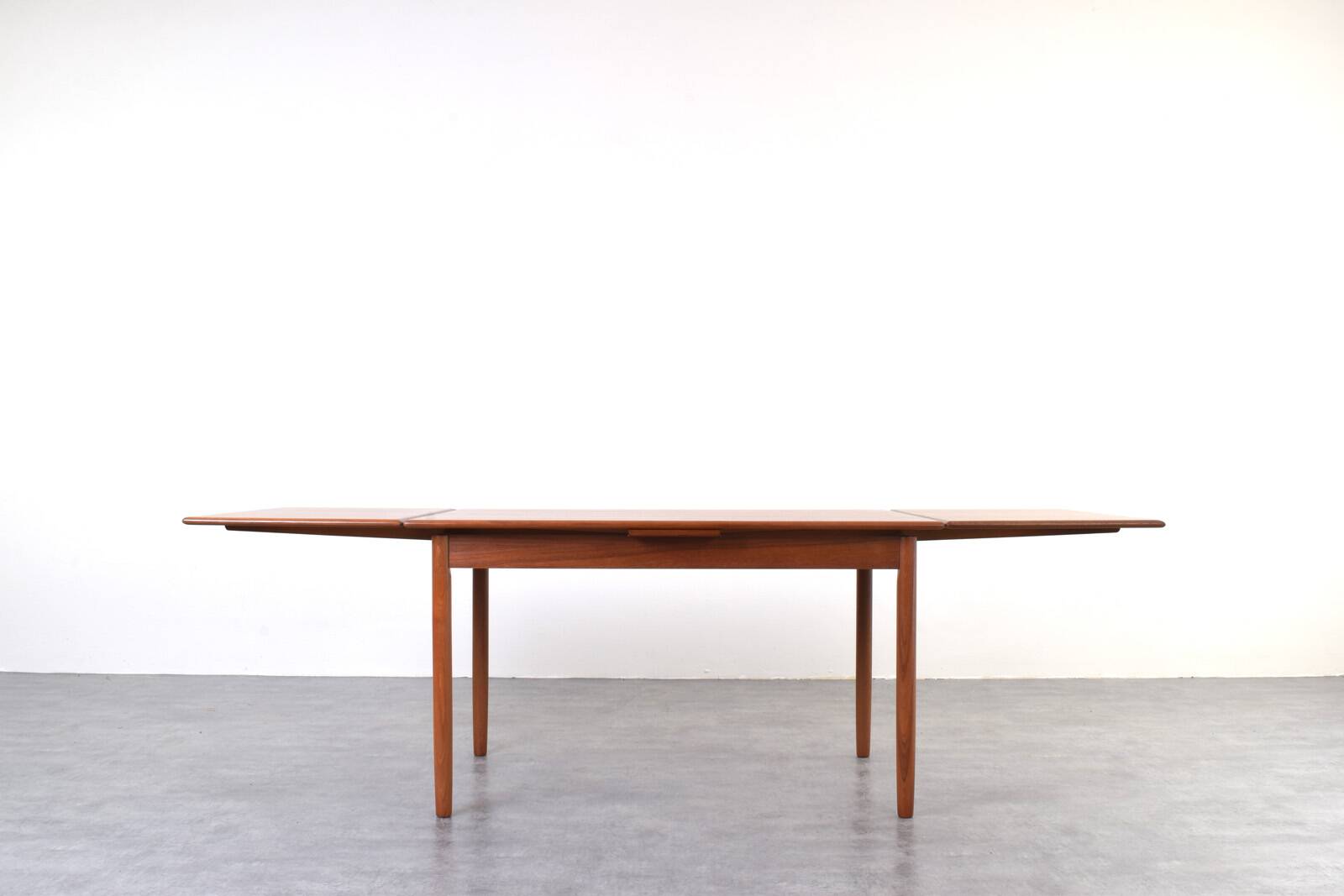 Mid-Century Danish Teak Extendable Dining Table, 1960s.