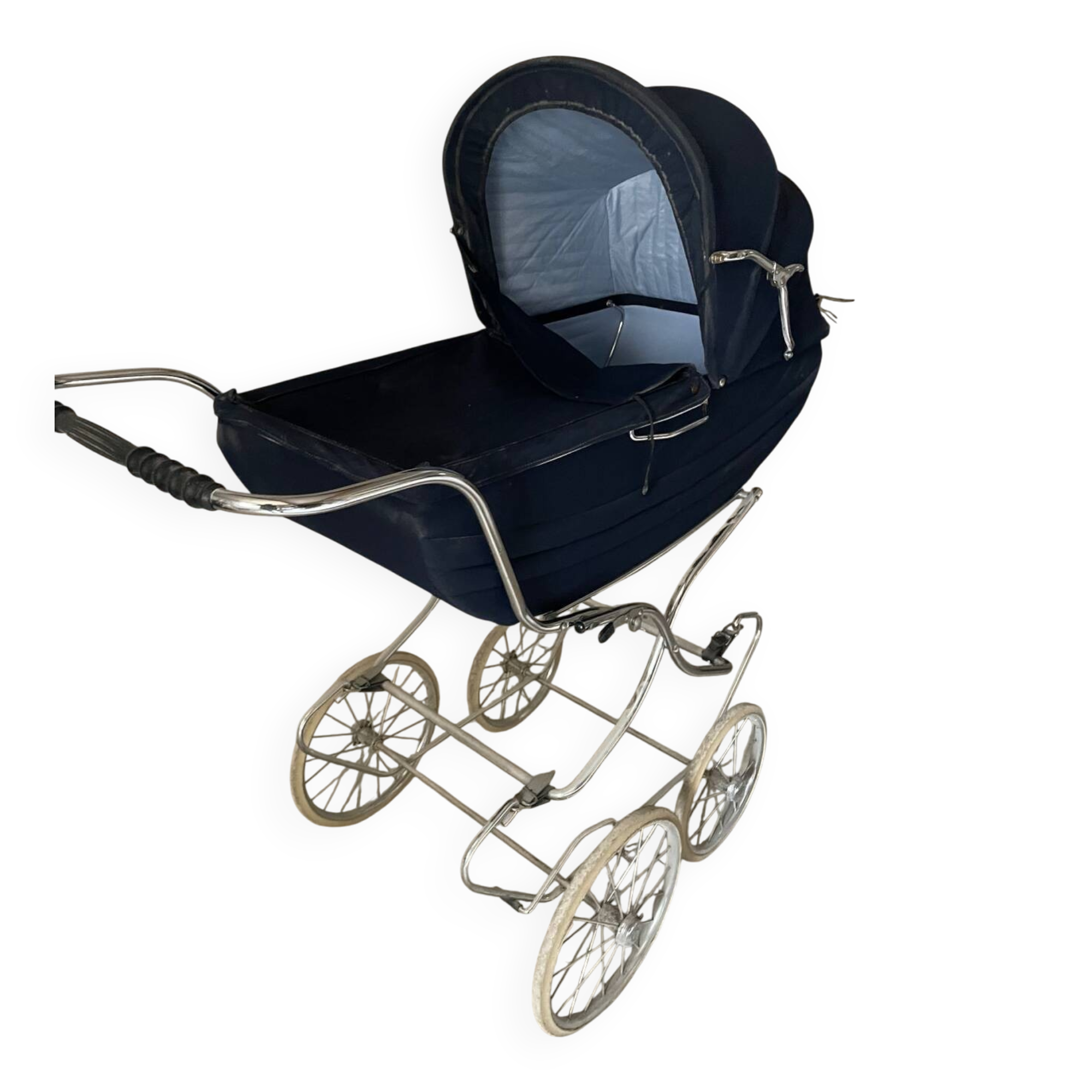 Vintage stroller/pram