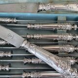 Ménagère 24 couteaux et couverts de service argent Minerve chérubin