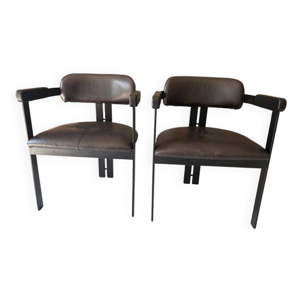 Lot de 2 fauteuils cuir & métal noir