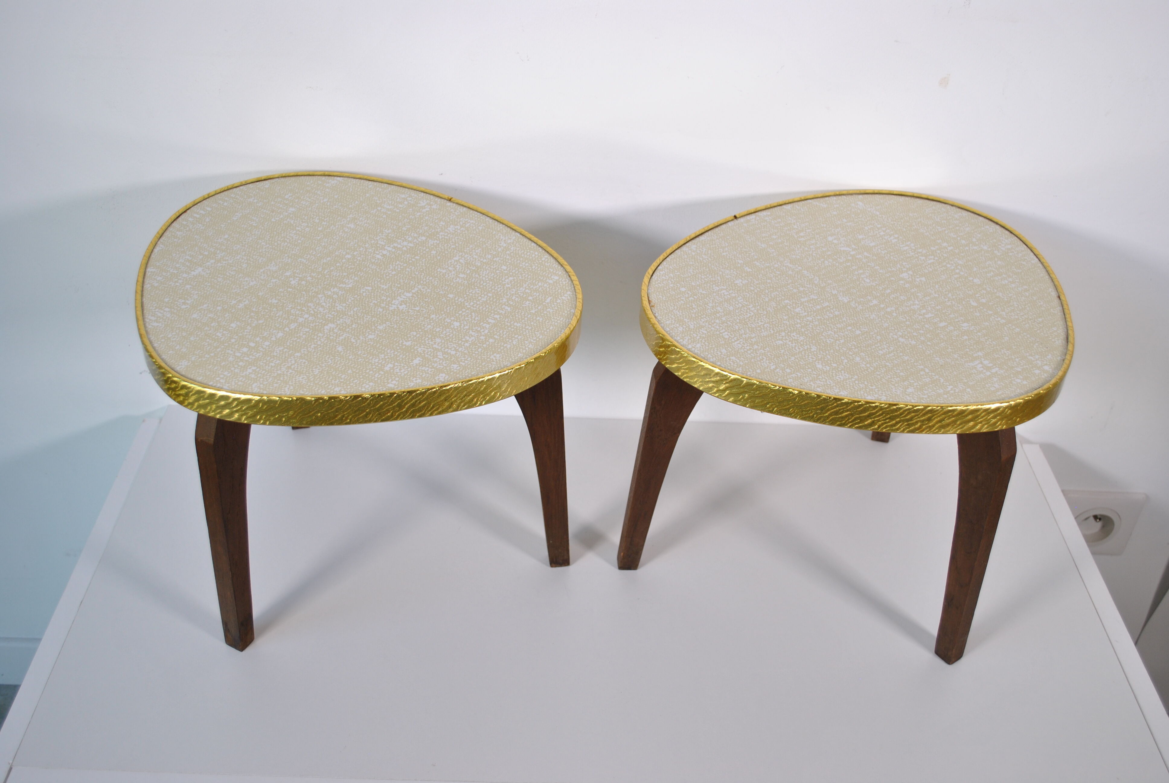 Side tables door plant 1960