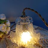Frilly molded glass tulip walking lamp