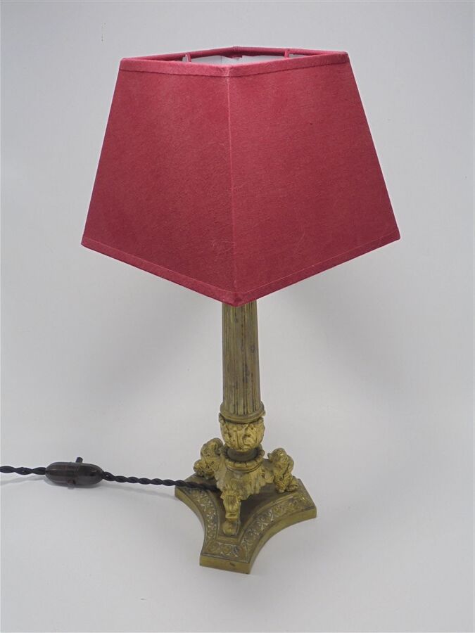 Empire style lamp