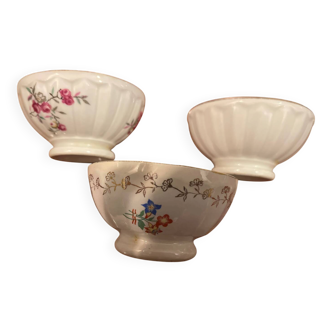 Lot of mini vintage porcelain bowls