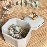 Porcelain jewelry box "golden cat"