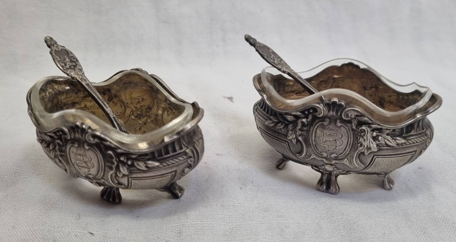 Late 19th century Medici salt cellars