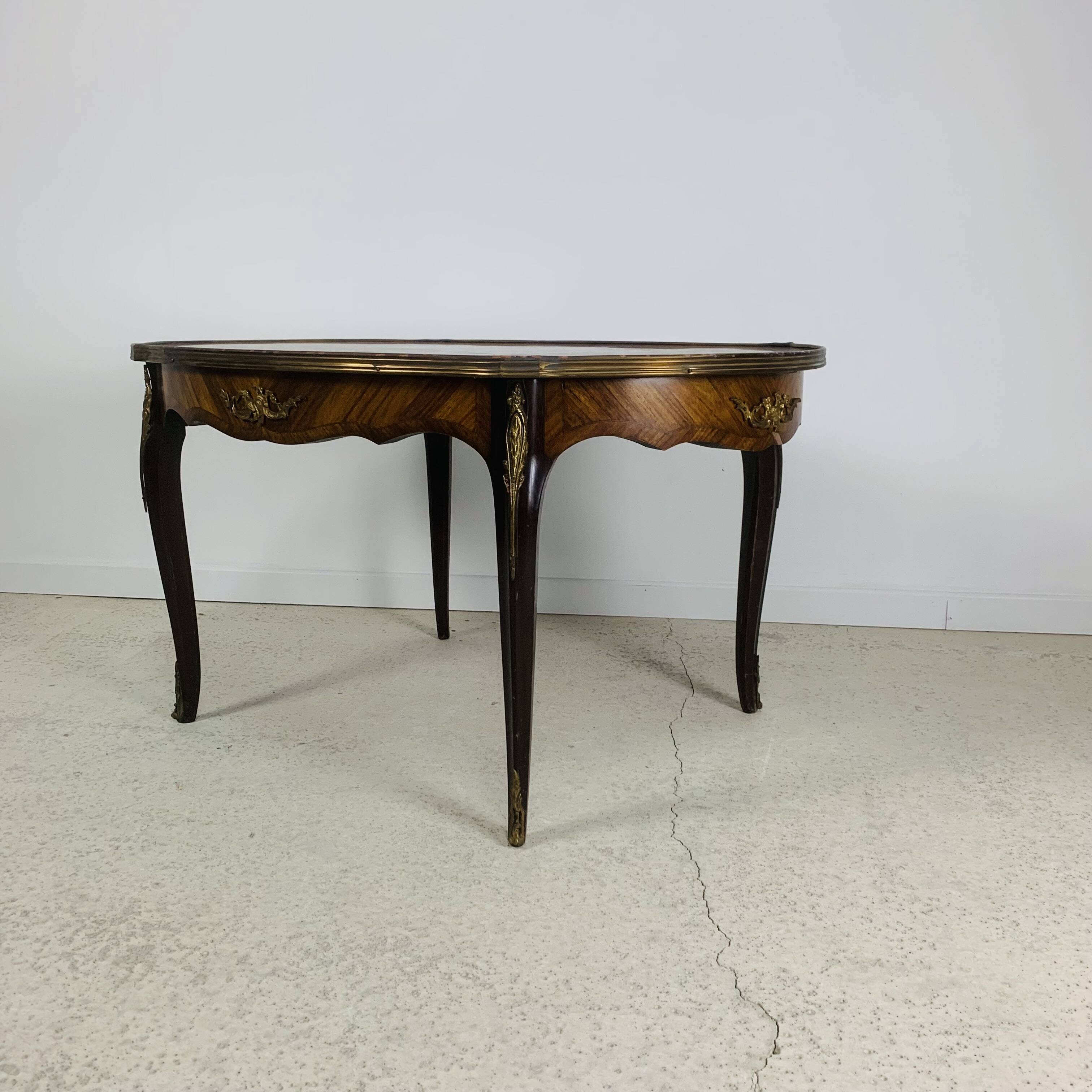 Louis XV High-end inlaid coffee table - Wood, Bronze - 1930s retro vintage