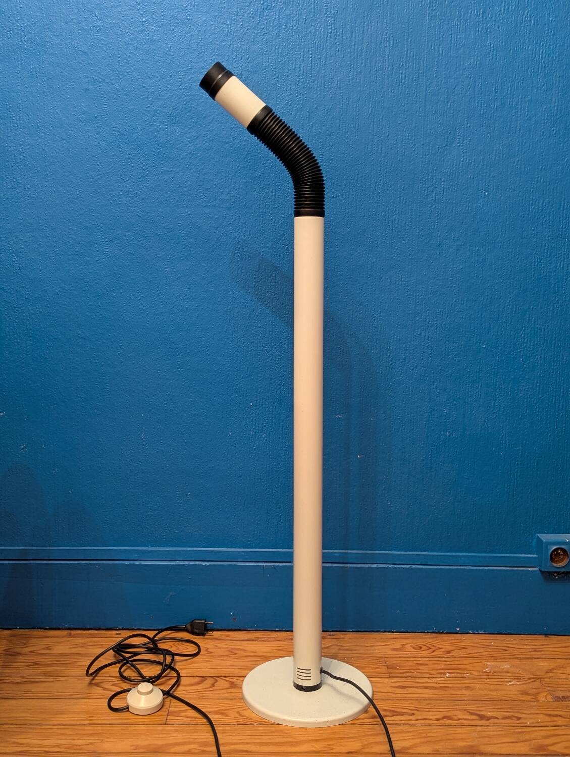 Elbow floor lamp Targetti Sankey E. Bellini