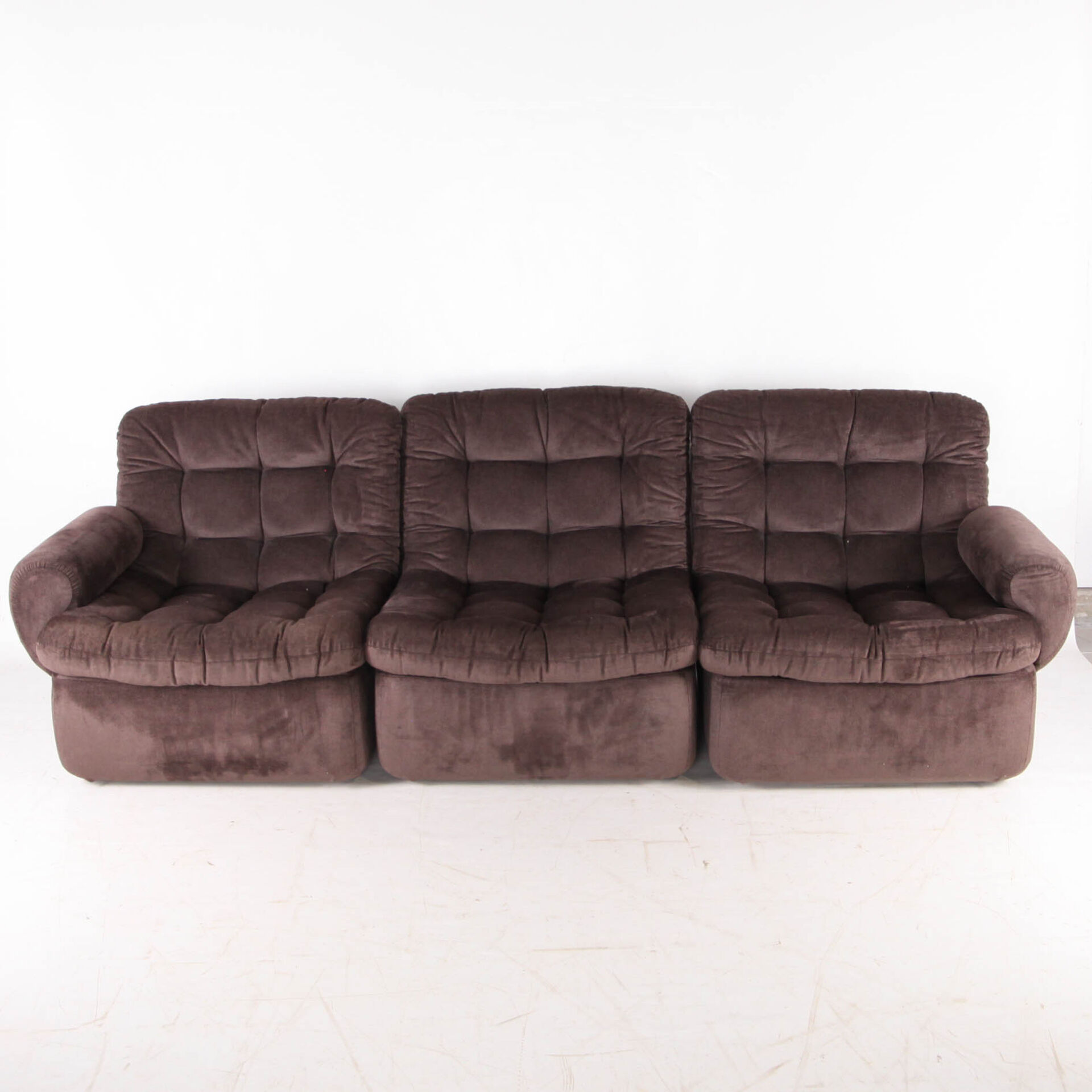 Modular fabric sofa