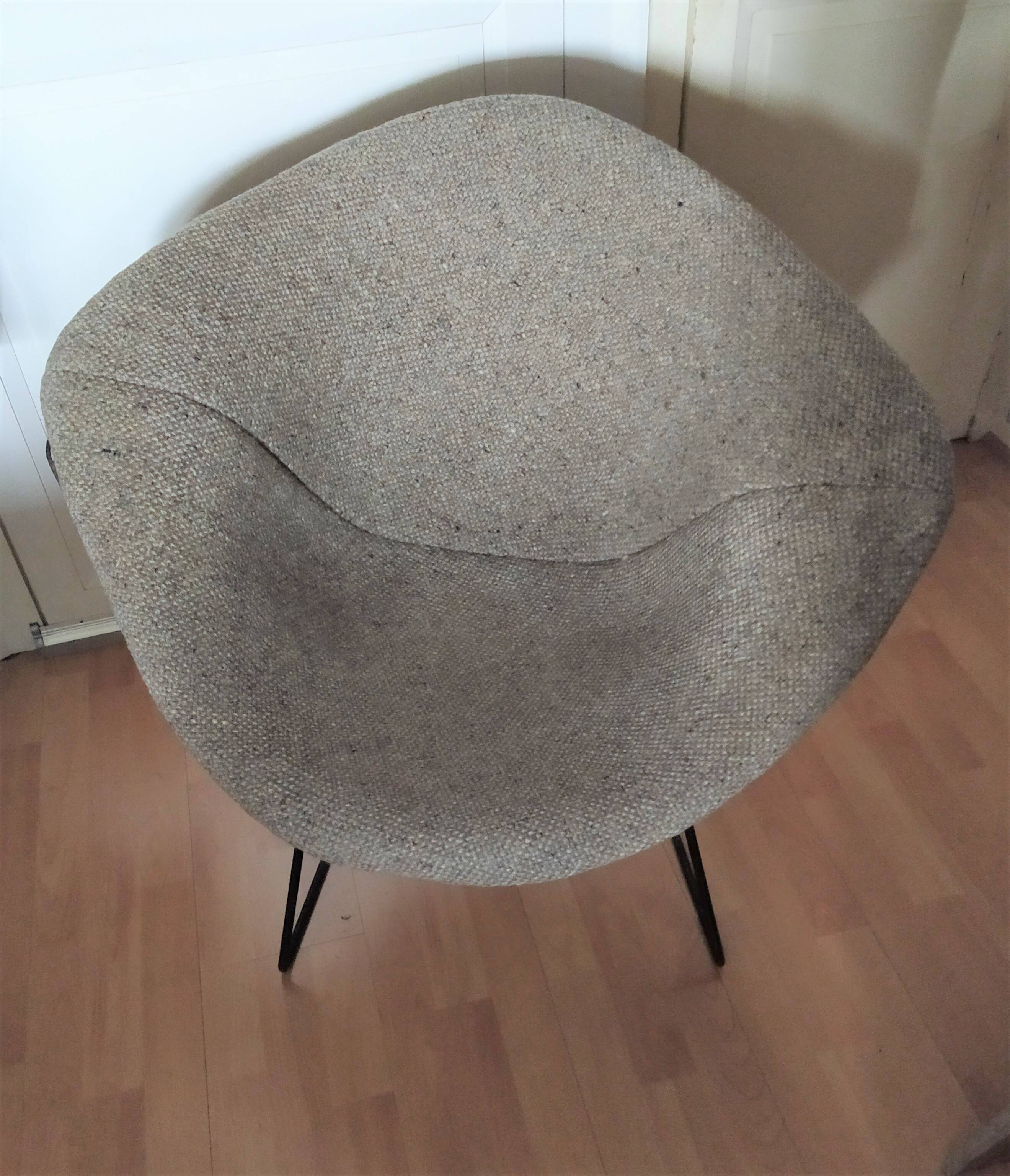 Pair of Diamond armchairs by Harry Bertoia 1960's