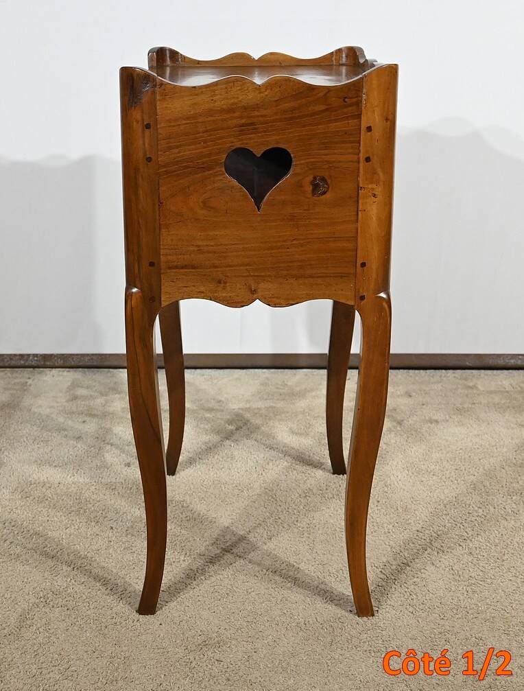 Small Snack Table in Solid Walnut, Louis XV – 18th Century