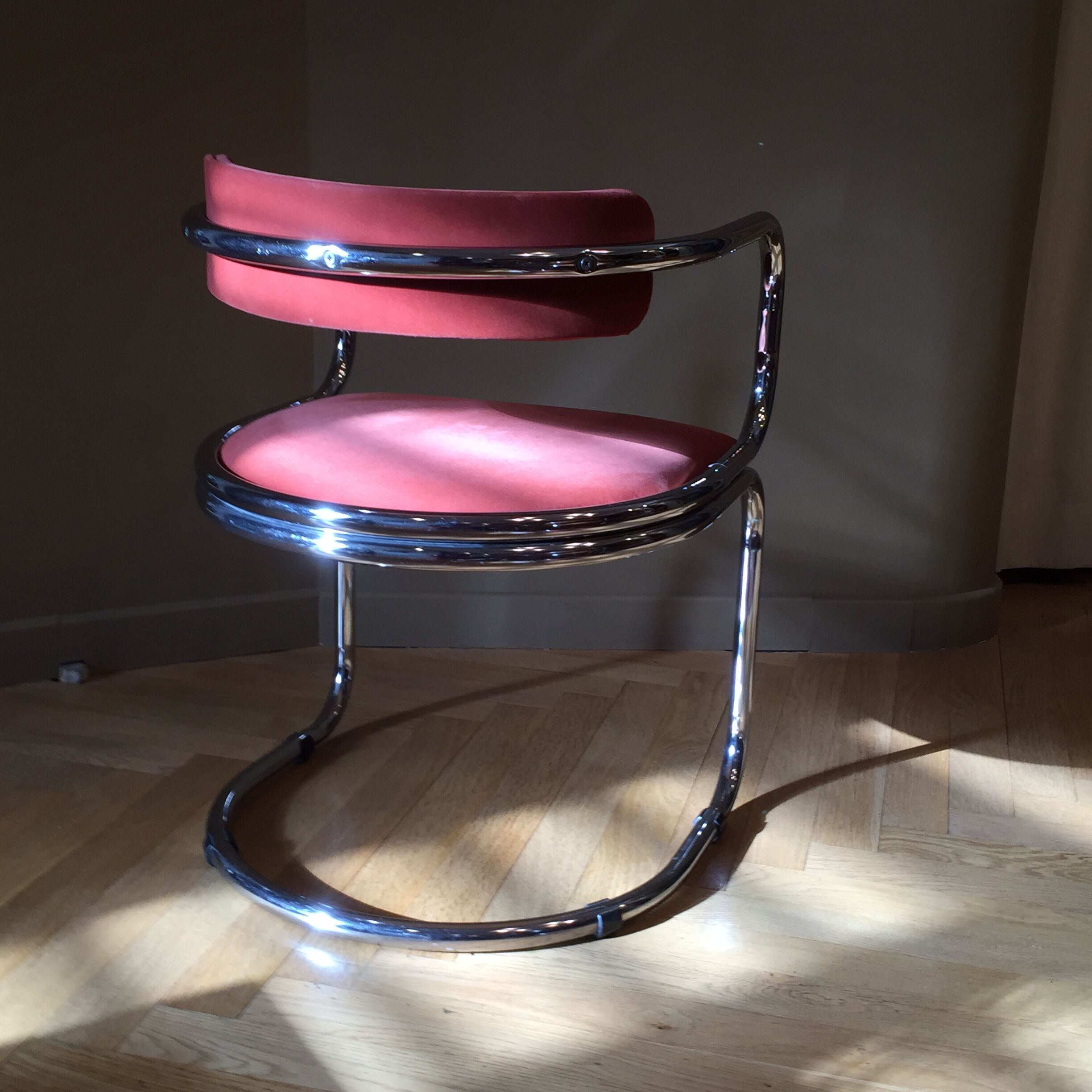 Victoria vintage chair year 70 fabrics