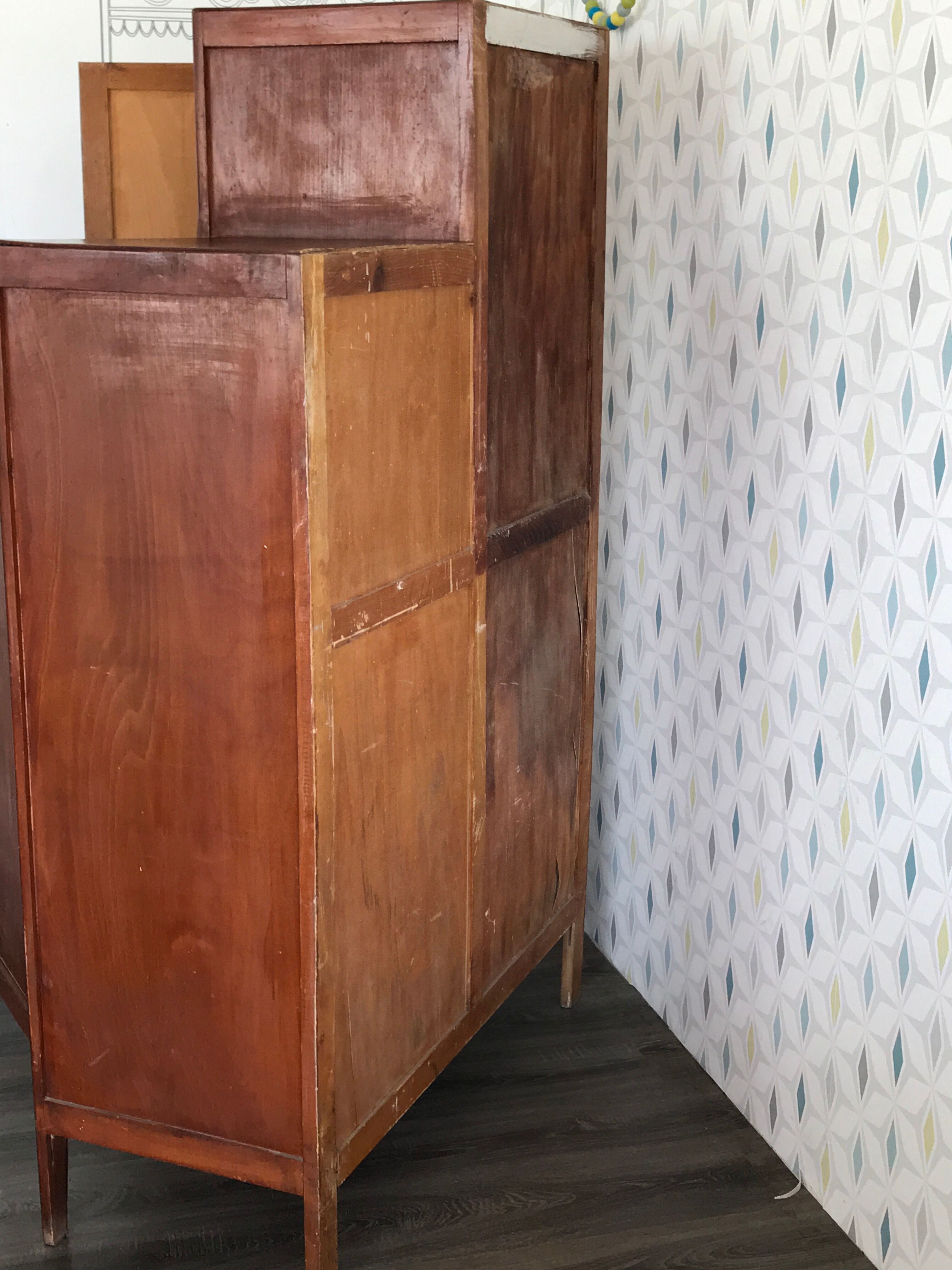 Asymmetrical parisian wardrobe