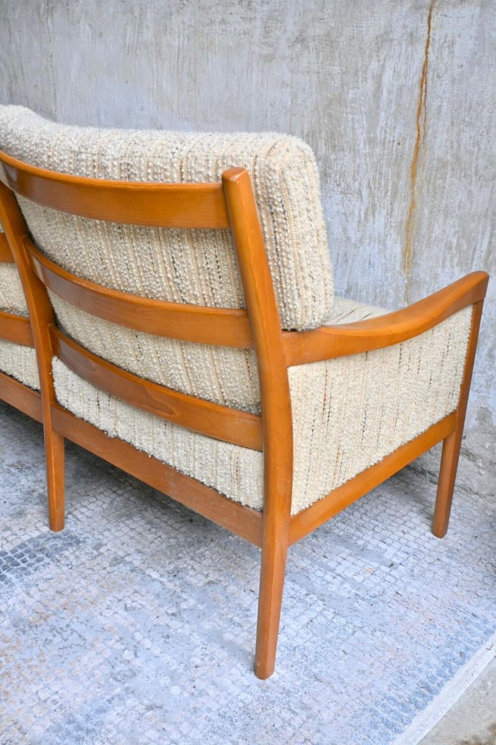 Canapé 3 places Mid-Century Design Scandinave Teck et Tissu