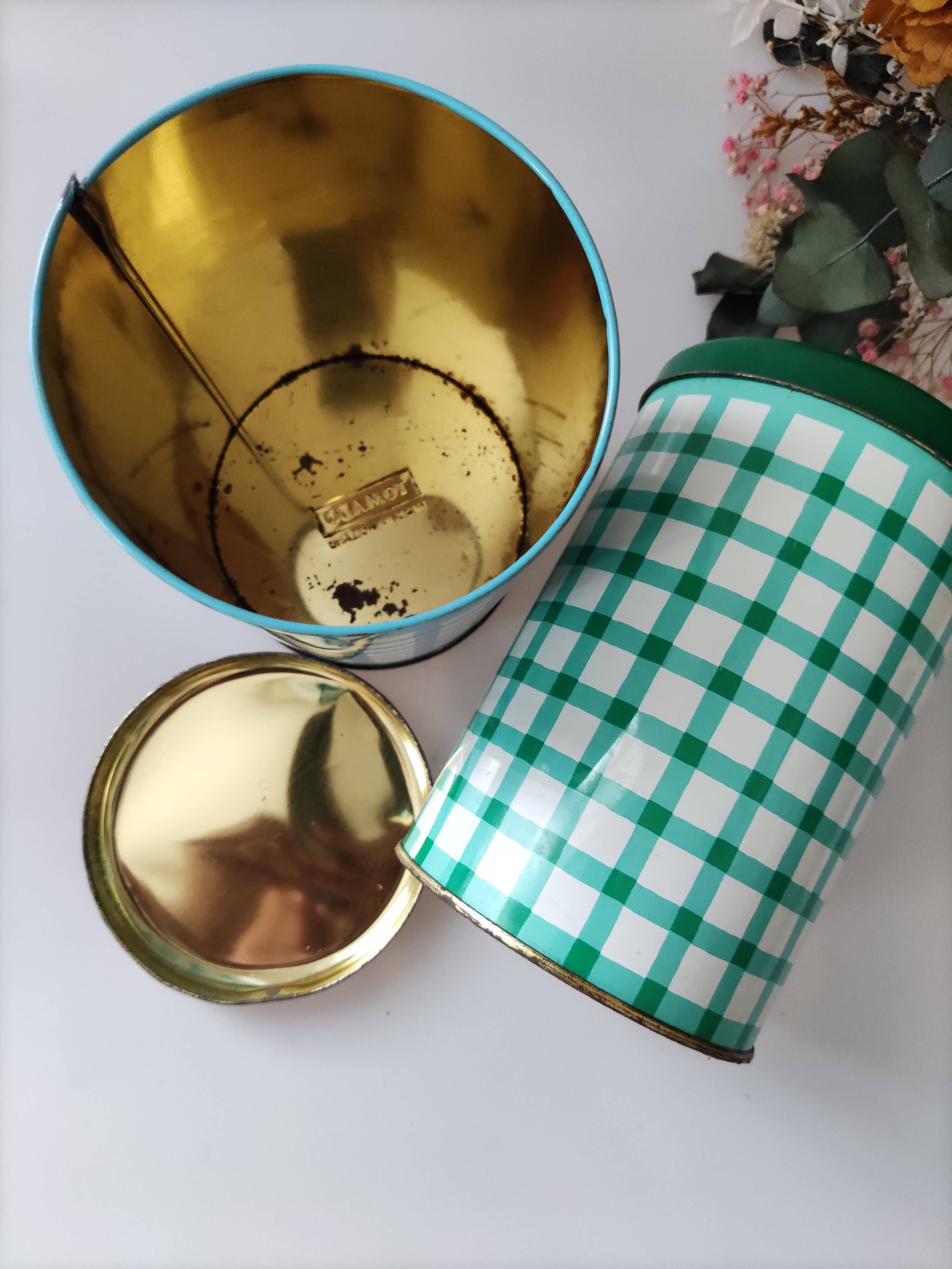 Tomado metal storage boxes