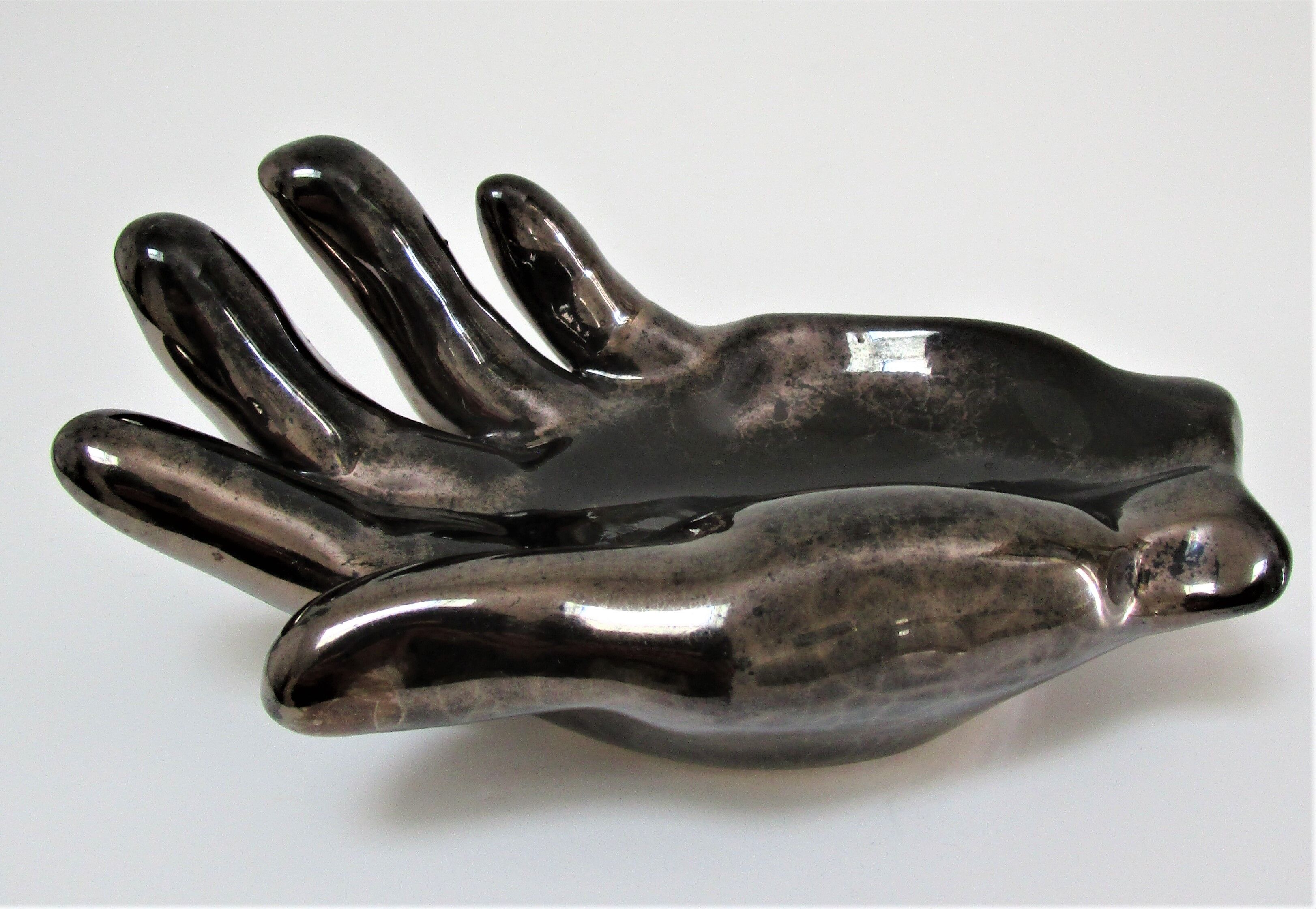 Empty pocket hand ceramic black design 60s