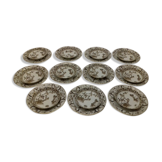Set of 11 plates and 11 earthenware cups