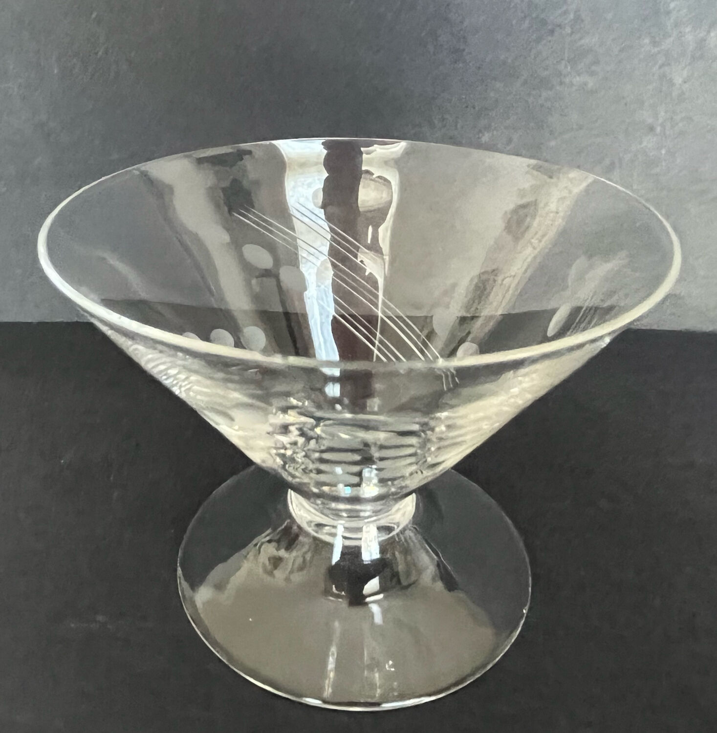 Set of 6 engraved glass cuts