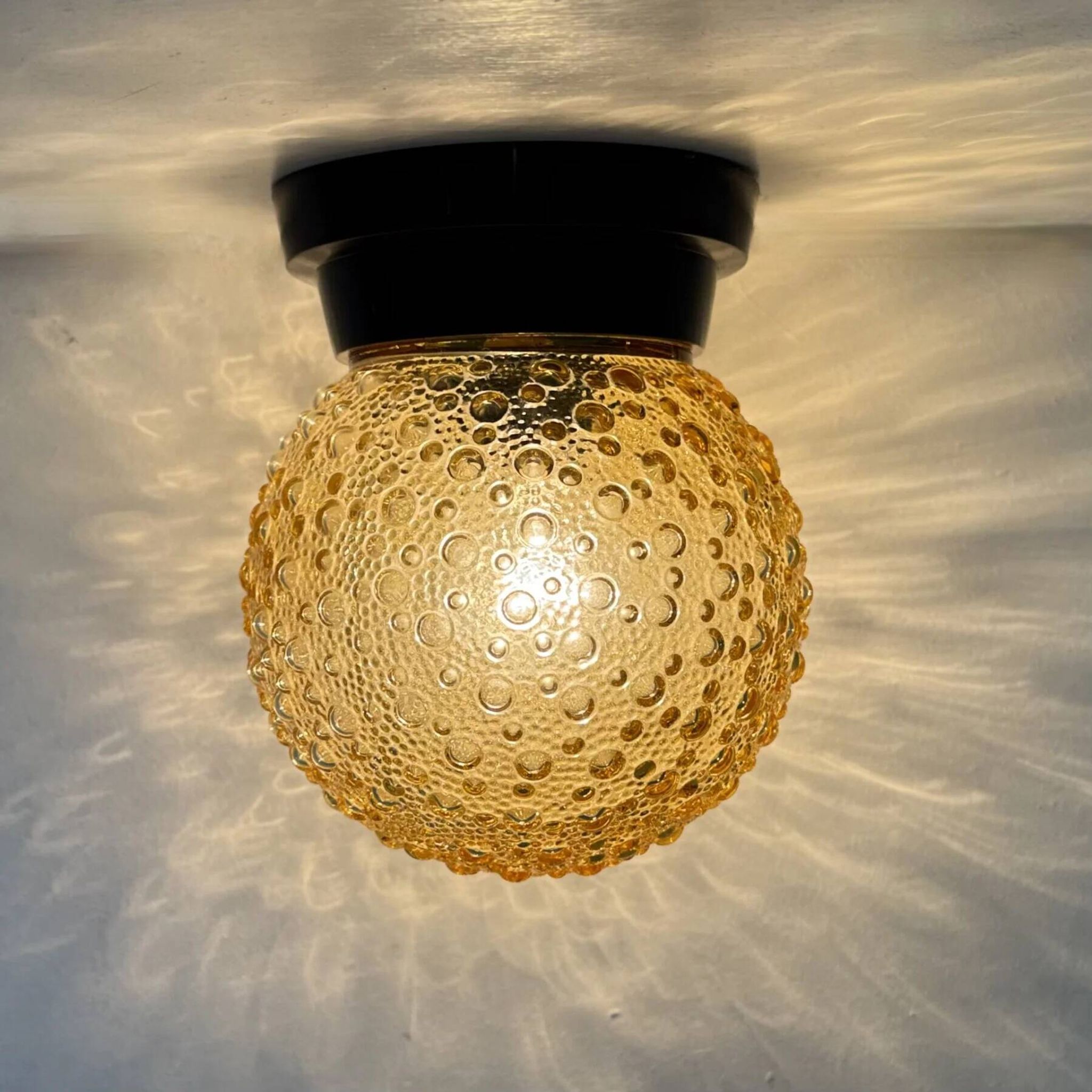 Plafonnier en verre bulle de design des années 50
