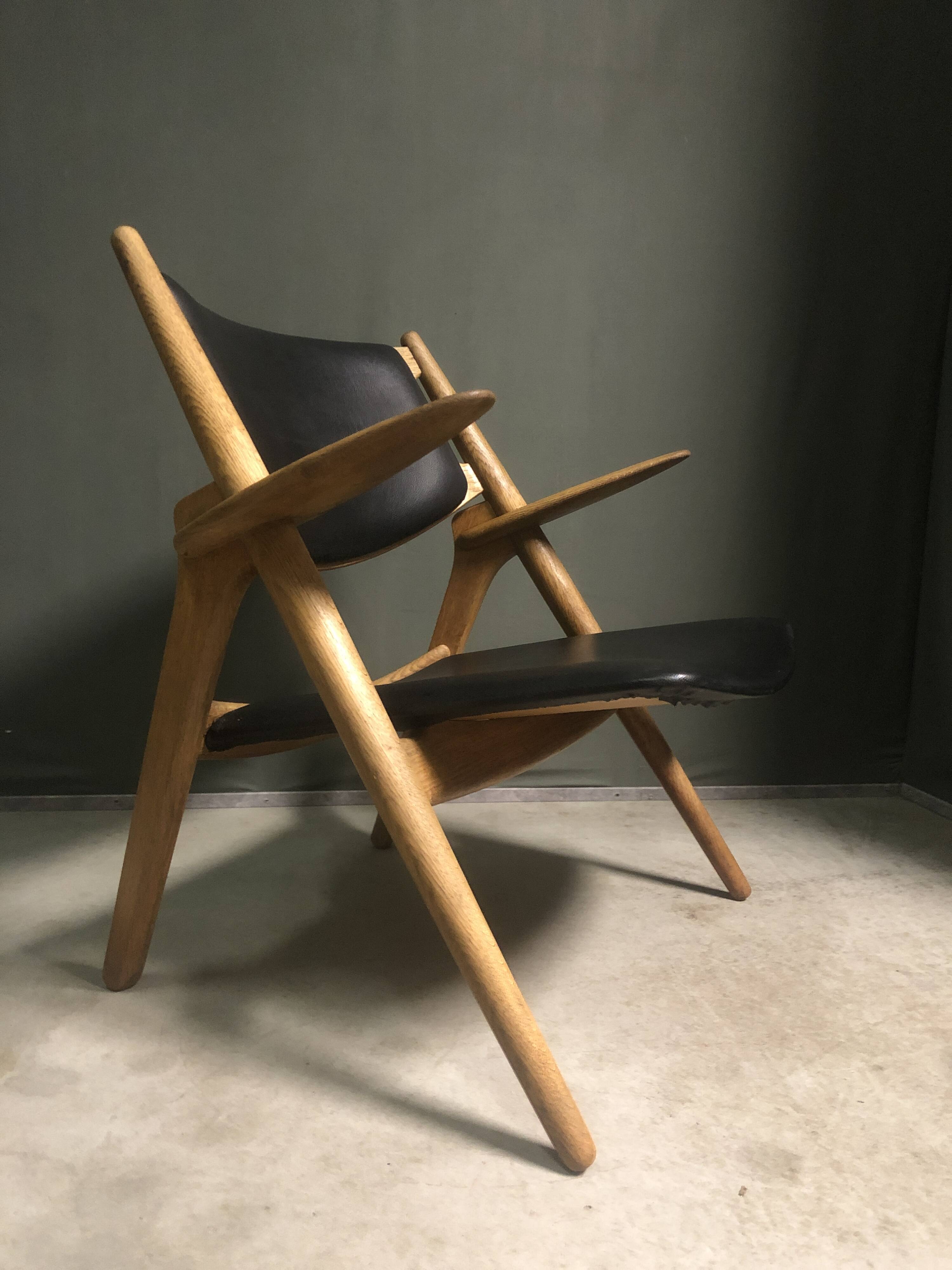 CH28 Sawbuck Lounge Chair by Hans Wegner for Carl Hansen & Søn, 1950s
