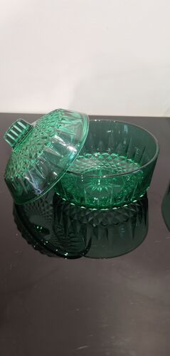 Bonbonnière ou sucrier Arcoroc vert émeraude verre facetté années 60