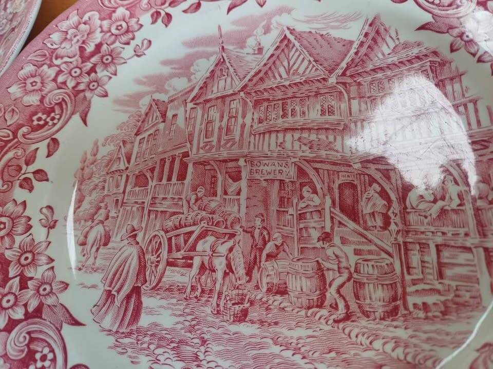 Vintage assiette anglaise royal Tudor ware