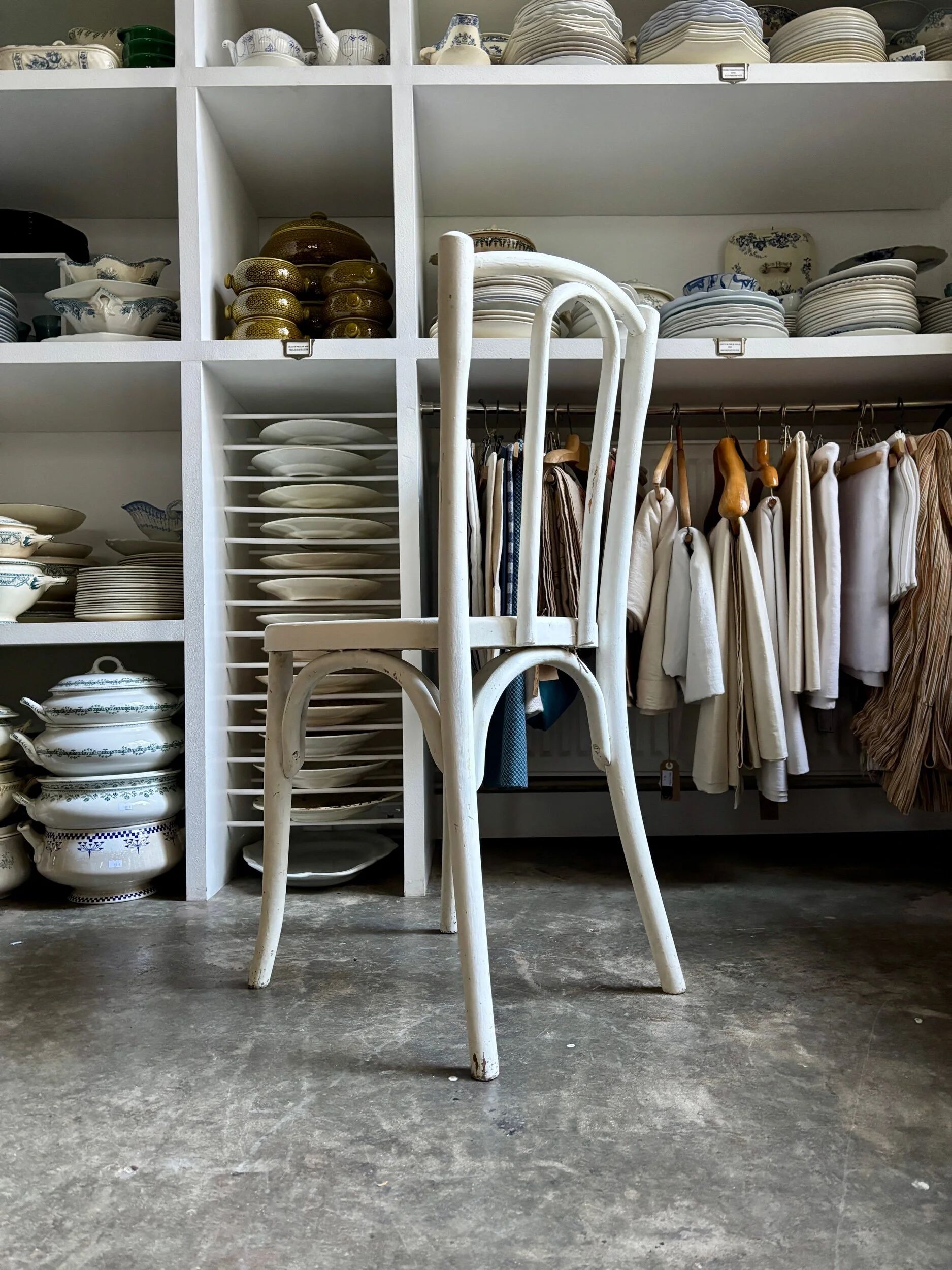 Chaise bistrot en hêtre blanc