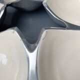 Ensemble de plats compartimentés en Inox Massif et émail écru