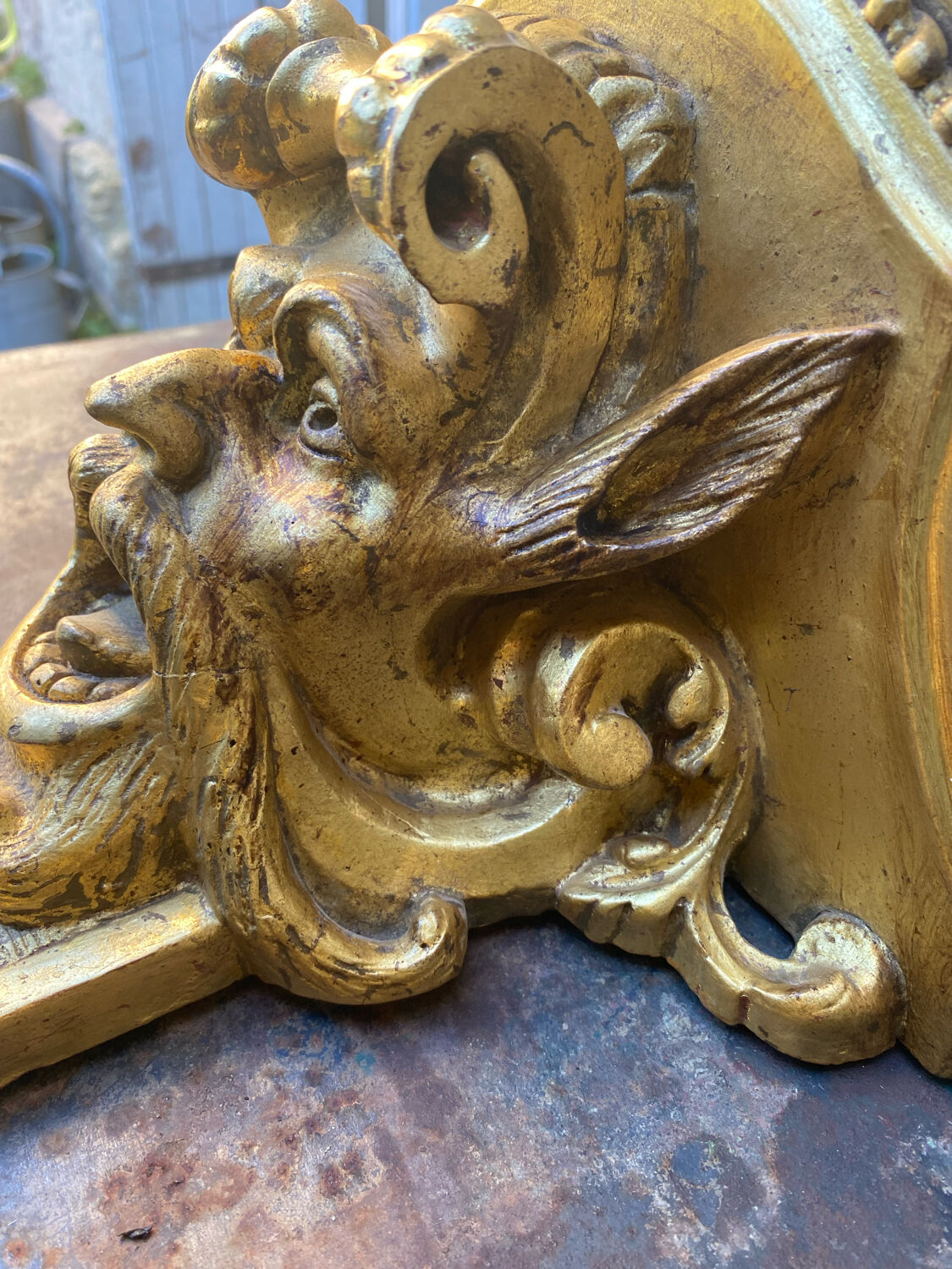 Devil's head wall console