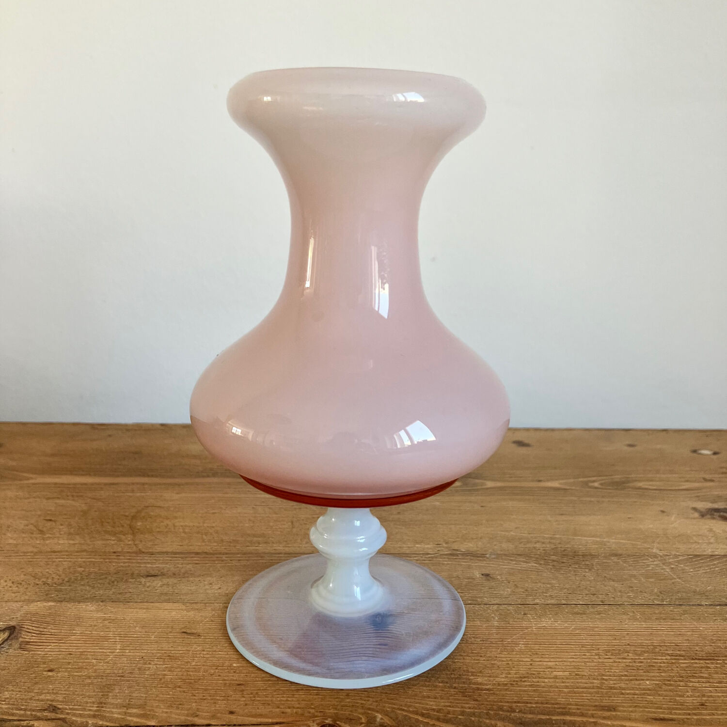Vase on foot in opaline