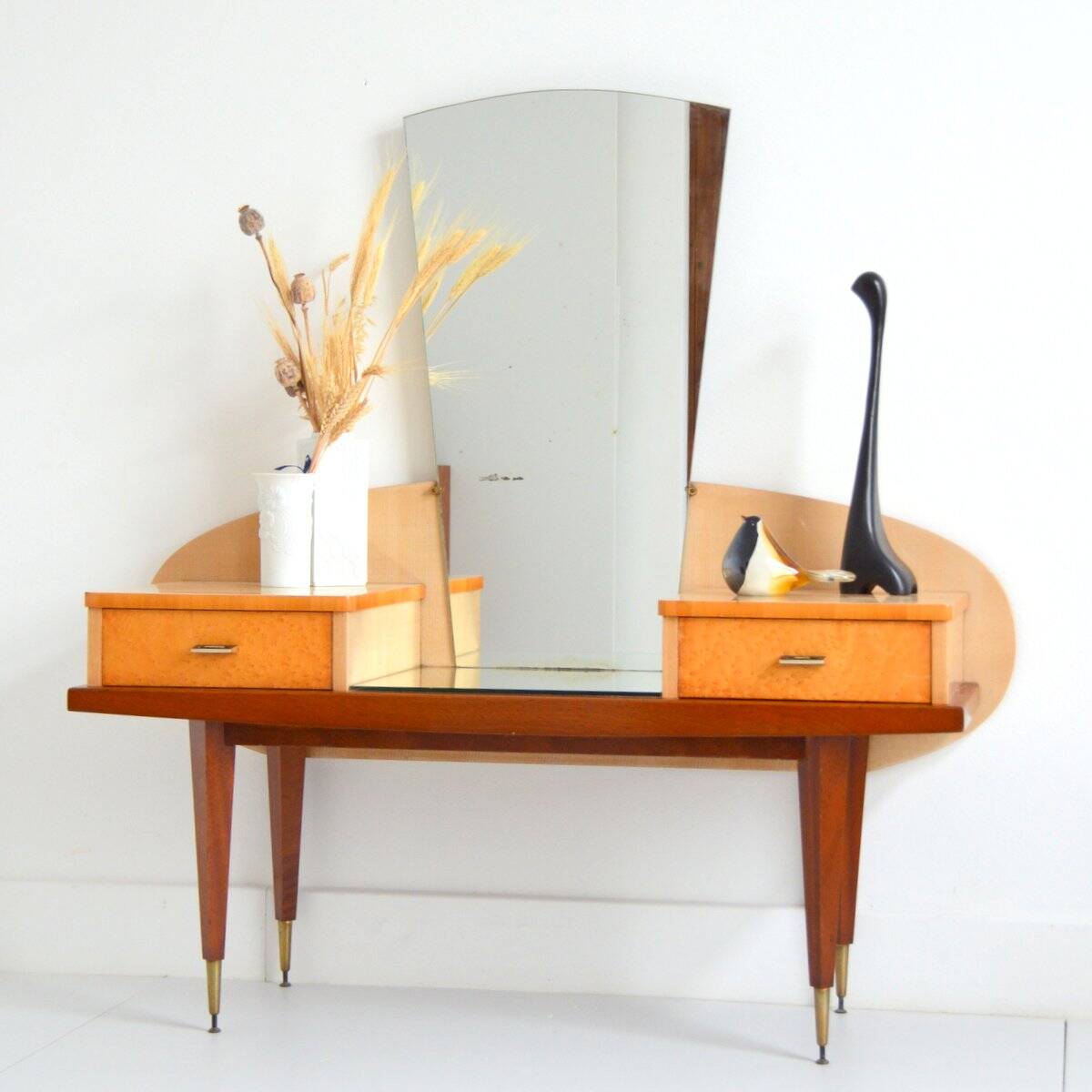 Vintage dressing table from the 50s/60s