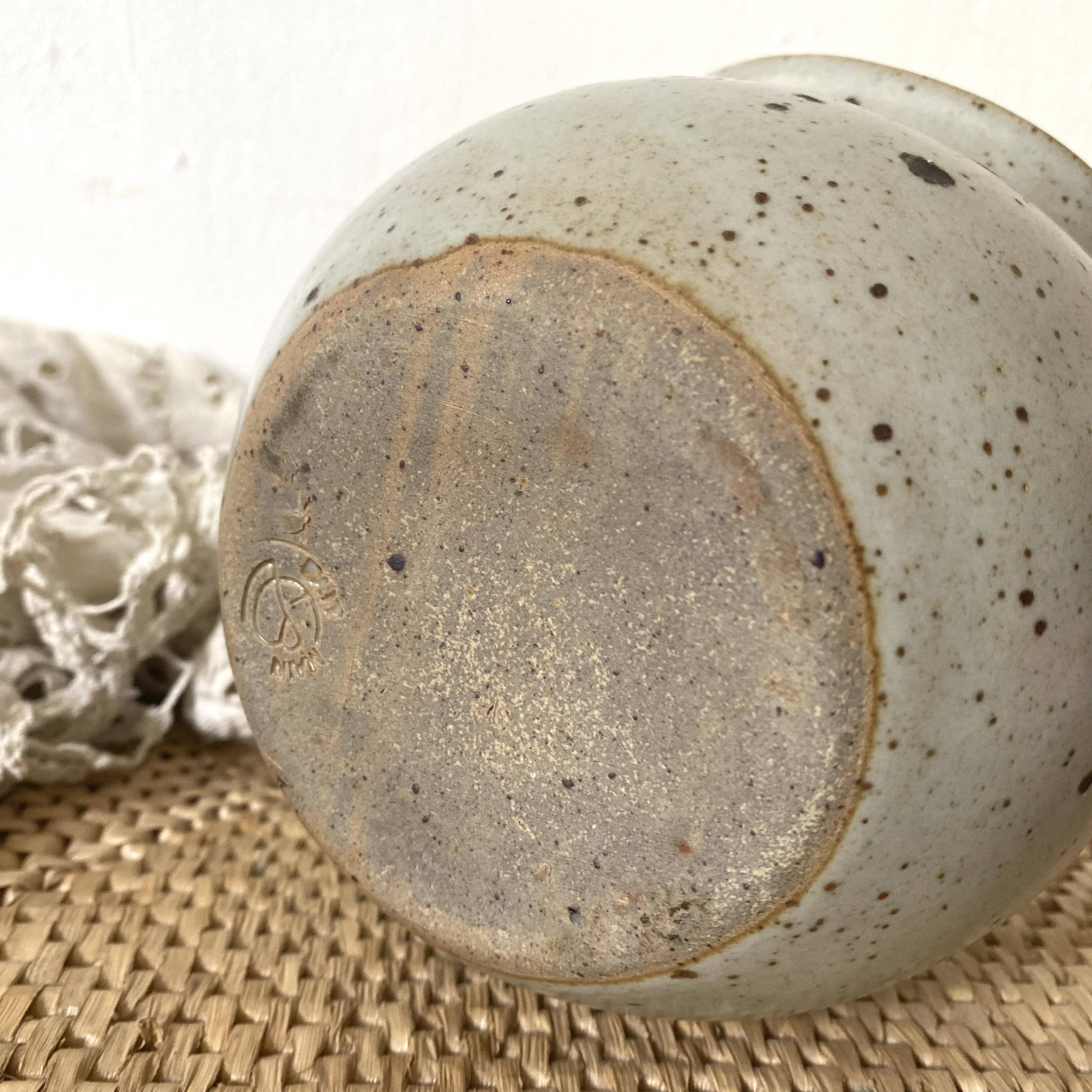 Salt pot in pyrite stoneware