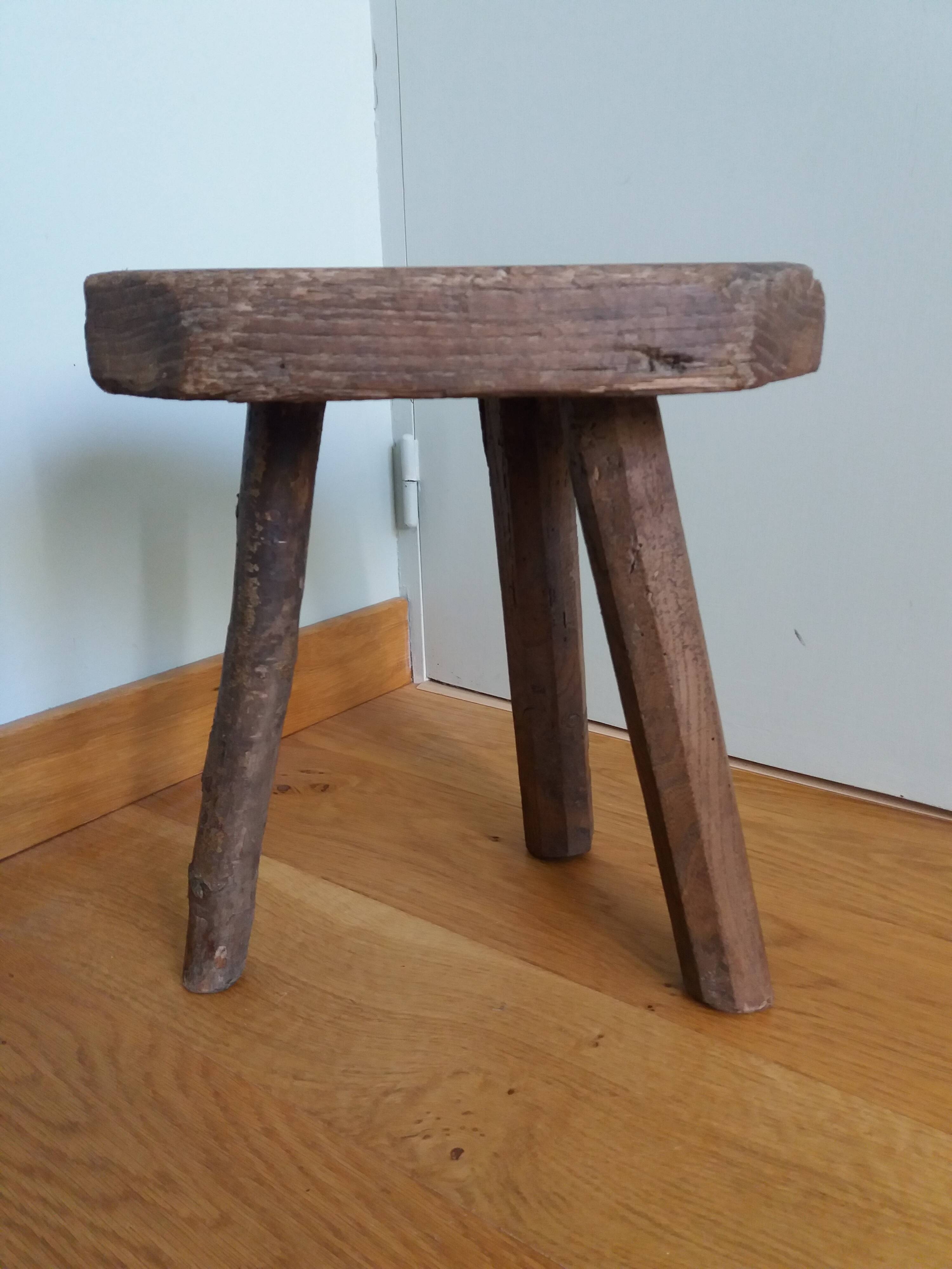 Brutalist tripod farm stool