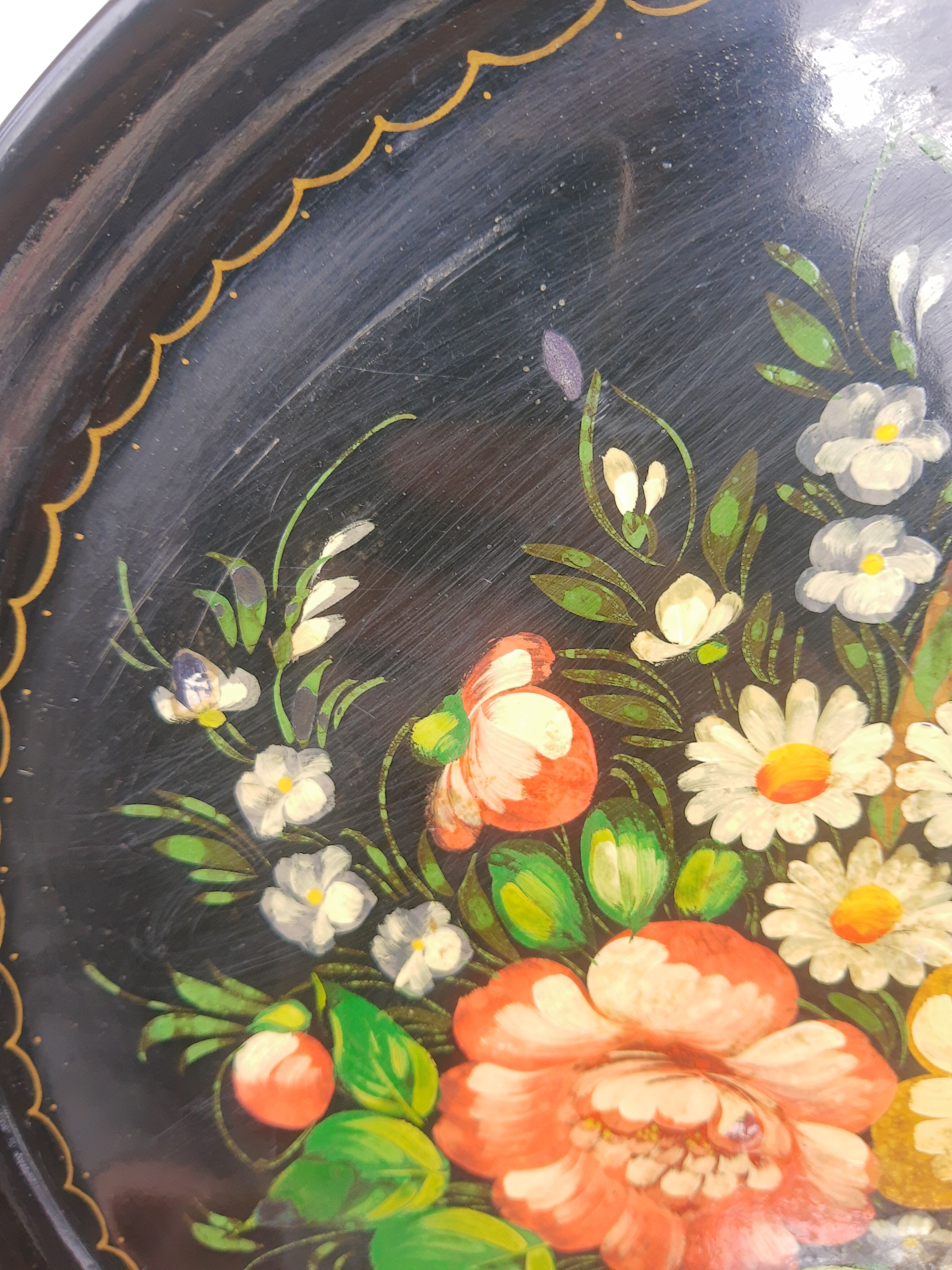 Black metal round top and vintage hand-painted flowers