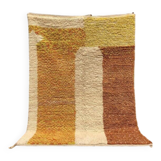 Traditional handwoven Berber rug, size 150 x 250 cm